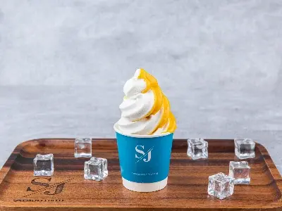 Mix Mango Vanilla Ice Cream